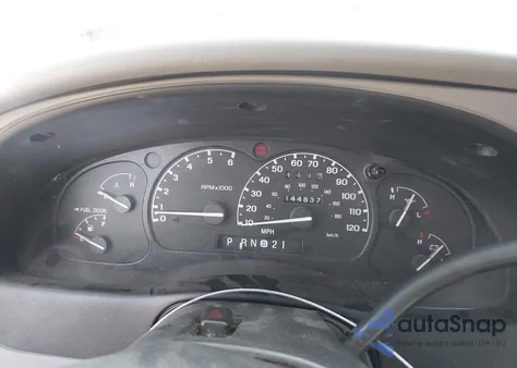 2000 Ford Explorer Xlt from USA, damaged, VIN 1FMZU63E2YZB48238